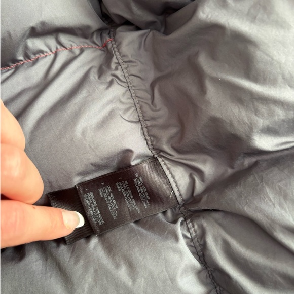 The North Face 700 Down Nuptse Puffer Jacket - Picture 8 of 9
